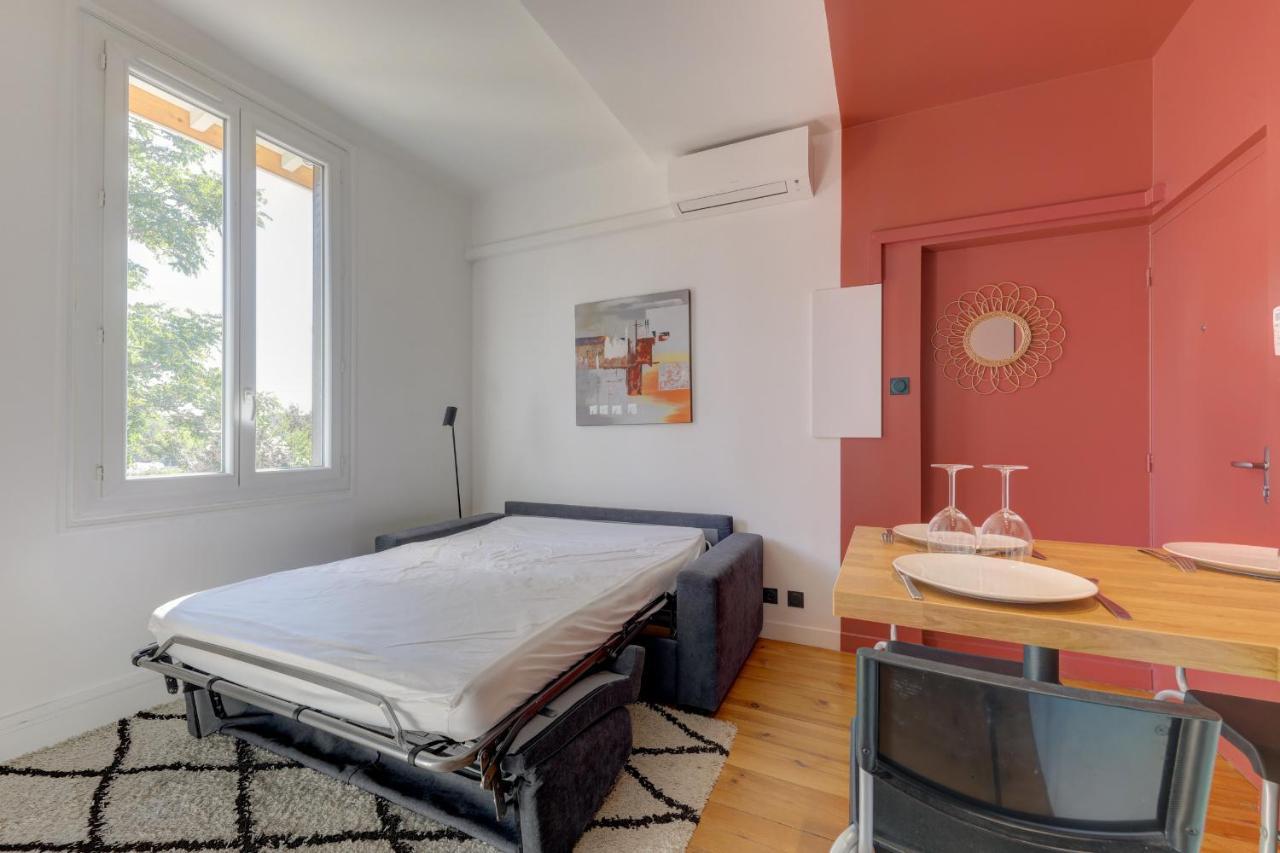 Terracotta-T2-Clim-Parking Gratuit Prive Apartment Pierre-Benite Exterior photo