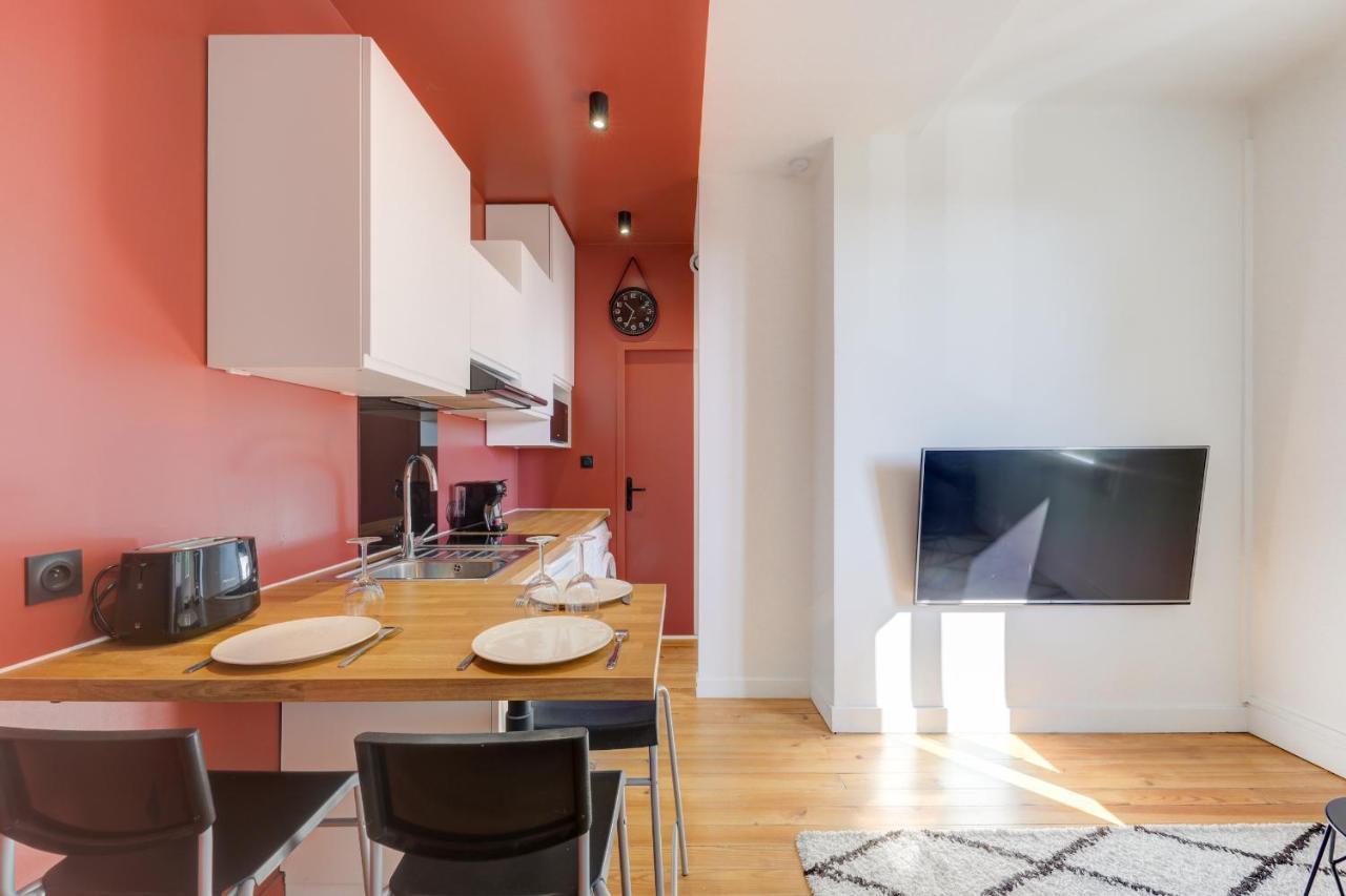 Terracotta-T2-Clim-Parking Gratuit Prive Apartment Pierre-Benite Exterior photo